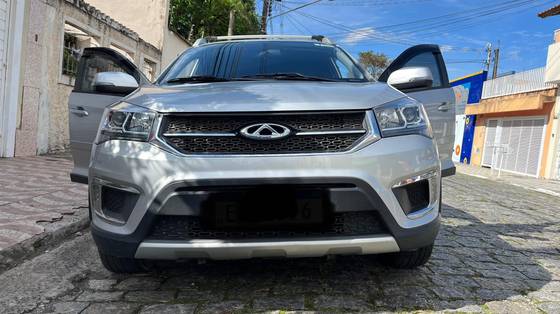 CAOA CHERY TIGGO 2 1.5 MPFI 16V FLEX LOOK 4P AUTOMÁTICO